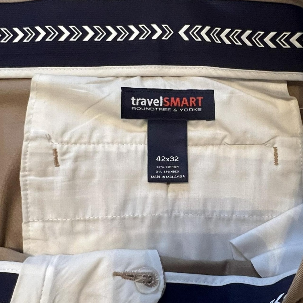 Preppy Business Casual Roundtree & Yorke Travel Smart Pants Khaki Men's 42x32 - Picture 4 of 5